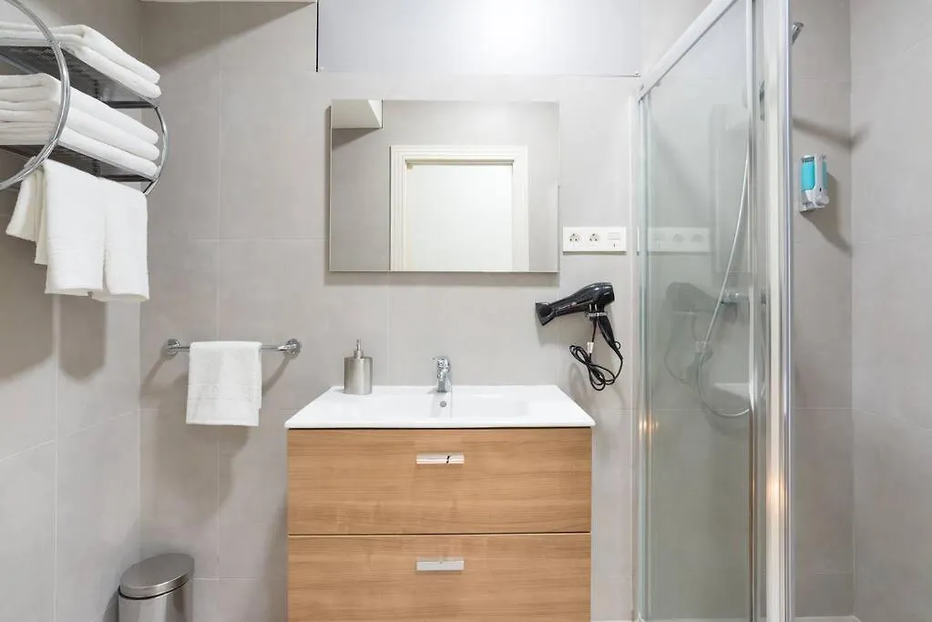מארבלה Incredible Luxury Location In Puerto Banus Beach For Families ספרד
