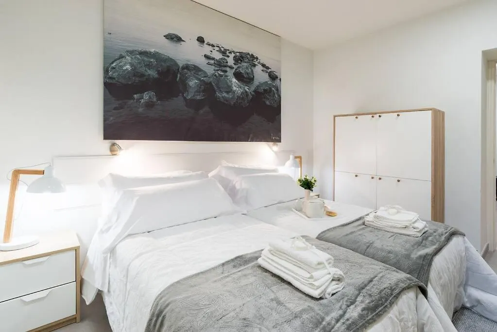 דירה מארבלה Incredible Luxury Location In Puerto Banus Beach For Families