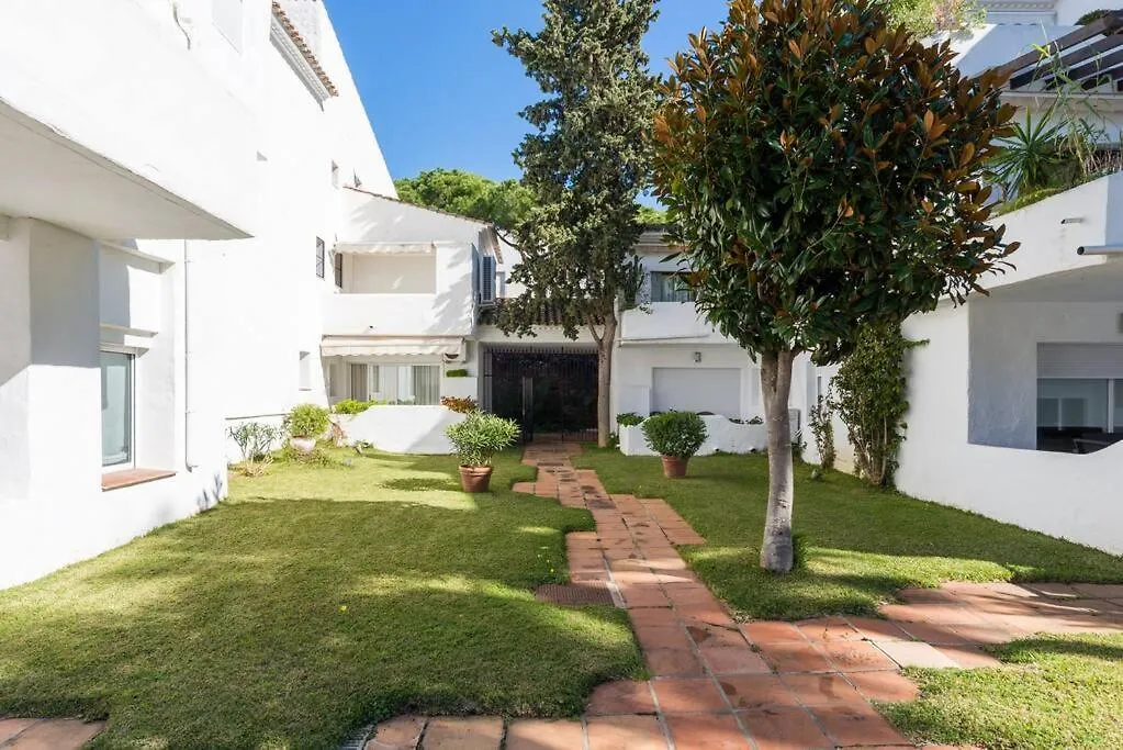 Apartment Incredible Luxury Location In Puerto Banus Beach For Families Marbella Spain