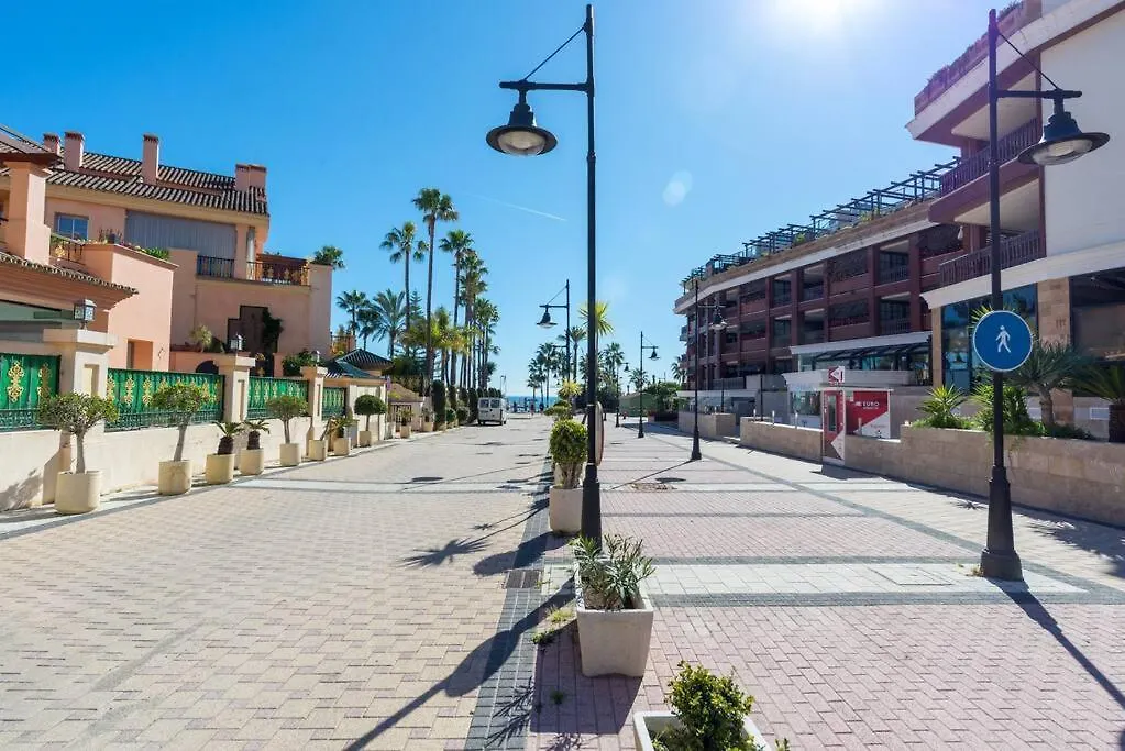 Apartment Incredible Luxury Location In Puerto Banus Beach For Families Marbella